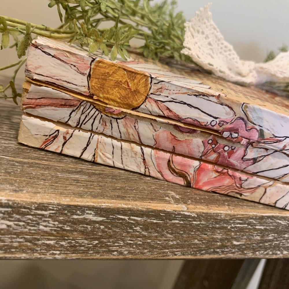 Small Floral Bookstack - Picture 4 of 5